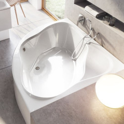 Acrylic corner bathtub RAVAK NewDay