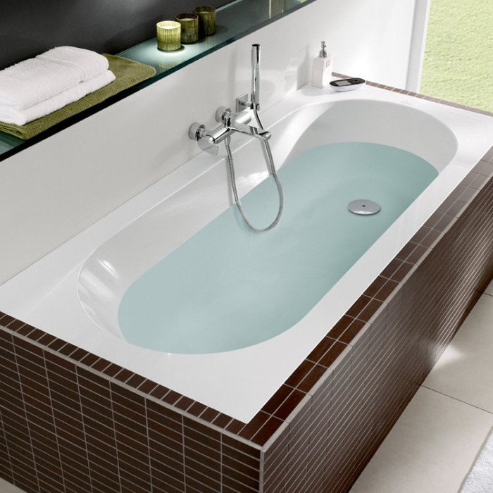 Rectangular bathtub VILLEROY & BOSH Oberon made of Quaryl material 750 x 1600 mm