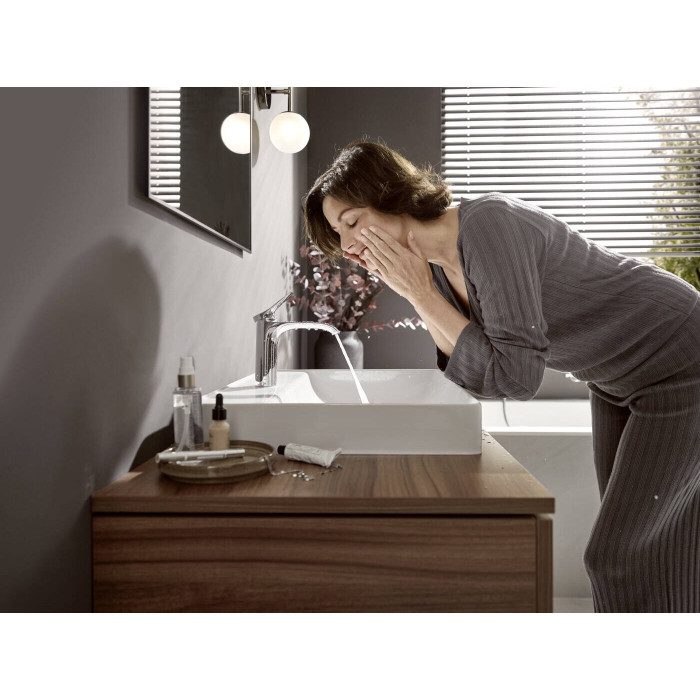 Izlietnes jaucējkrāns ar apakšējo vārstu HANSGROHE Vivenis 110, 75020000