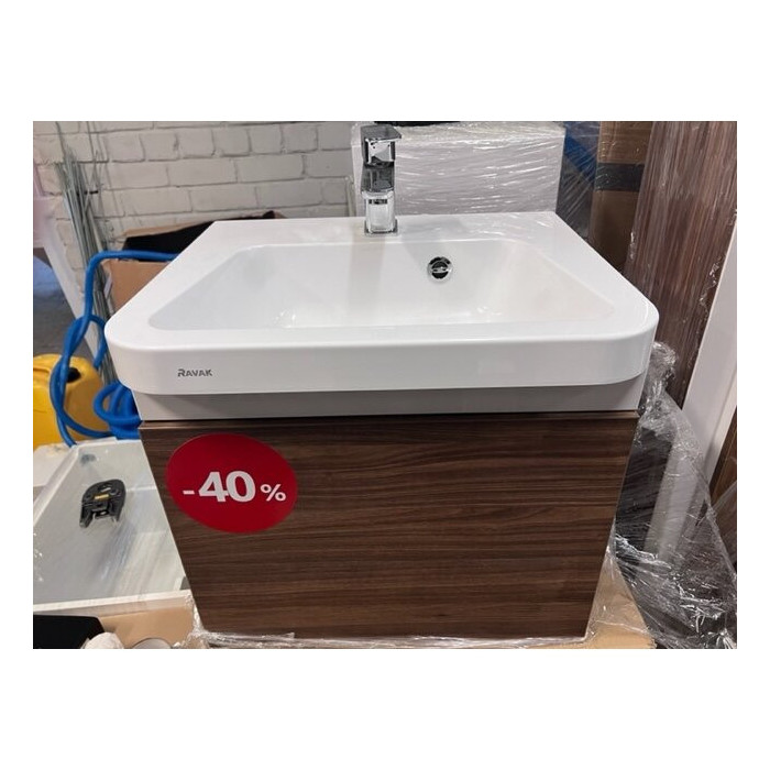 Bathroom furniture sets in RAVAK 4 in 1, from displays