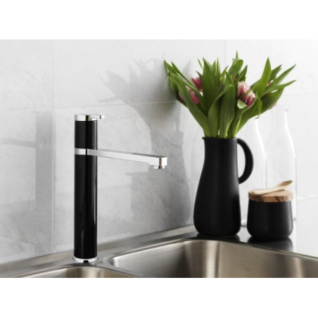 Кухонный смеситель GUSTAVSBERG Coloric, черный